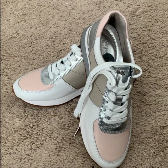 Michael Kors sneakers - Picture 4 of 8